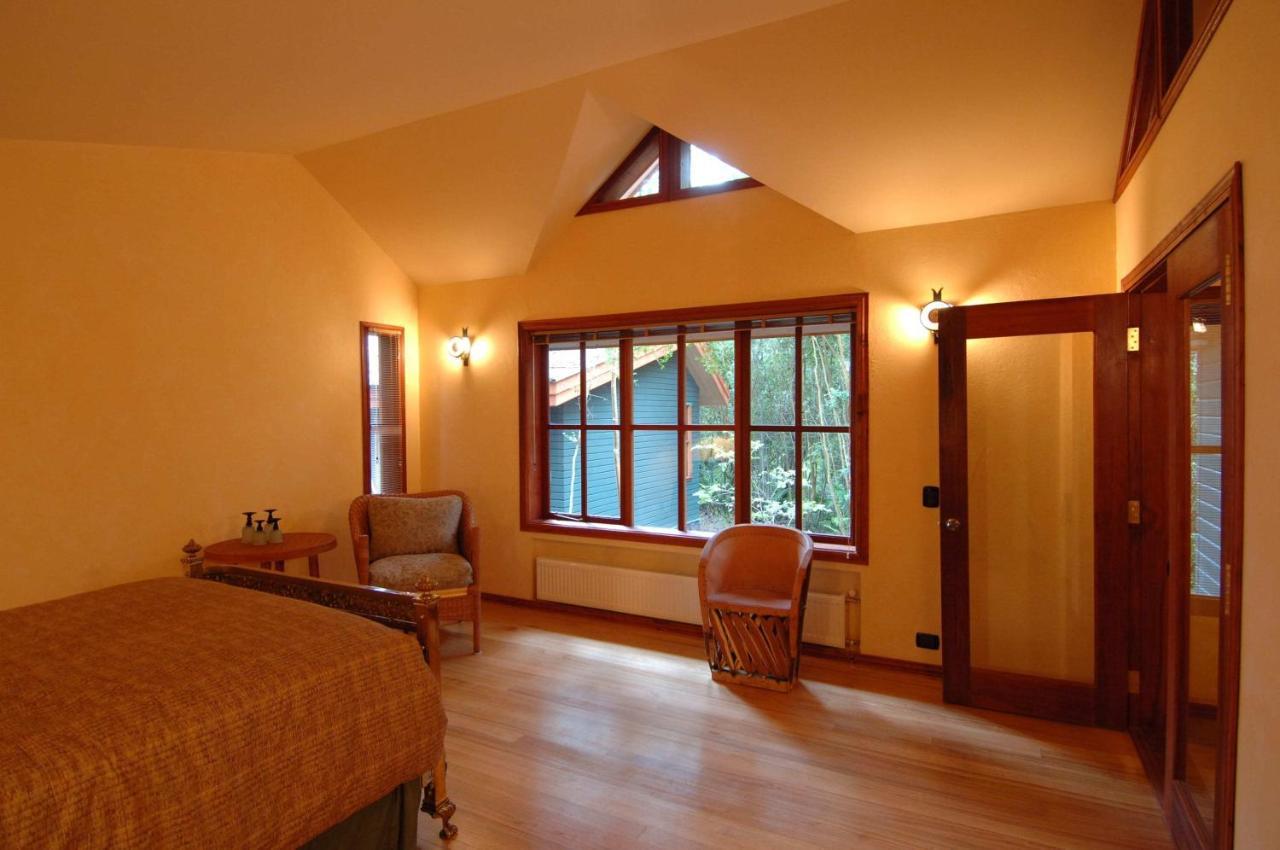 Yan Kee Way Lodge Bungalow Puerto Varas Esterno foto