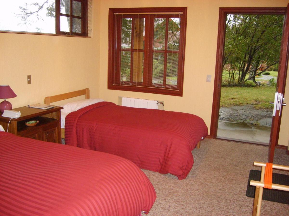 Yan Kee Way Lodge Bungalow Puerto Varas Esterno foto