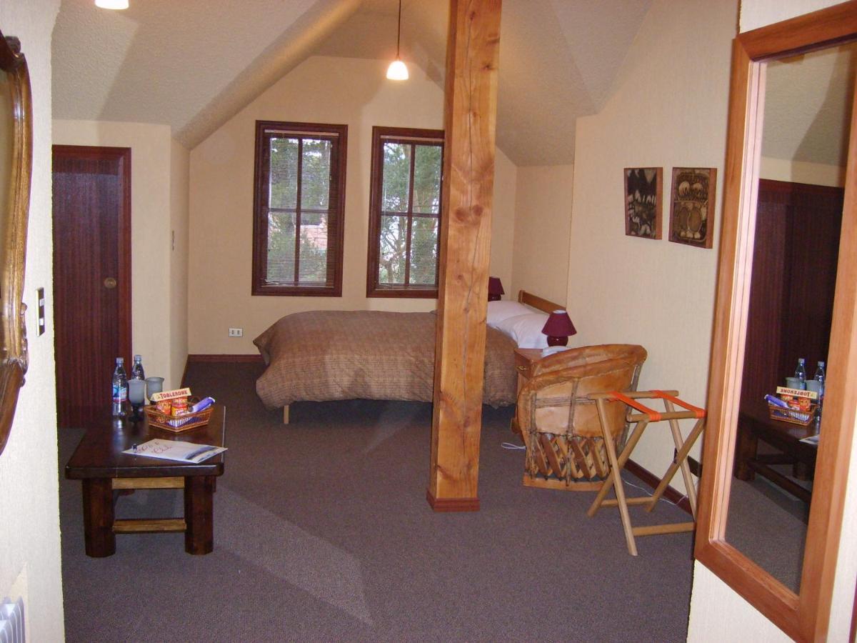 Yan Kee Way Lodge Bungalow Puerto Varas Esterno foto