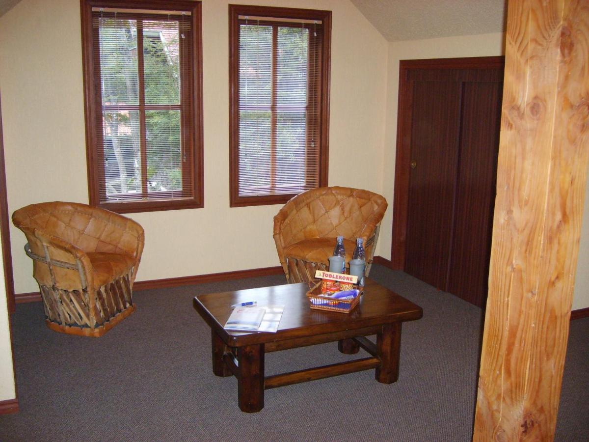 Yan Kee Way Lodge Bungalow Puerto Varas Esterno foto